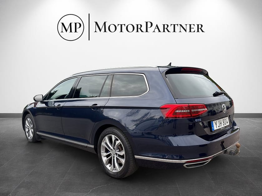 Bild 5 av Volkswagen Passat Variant GTE 1.4 TSI Plug-in hybrid Cockpit Kamera Värmare Drag