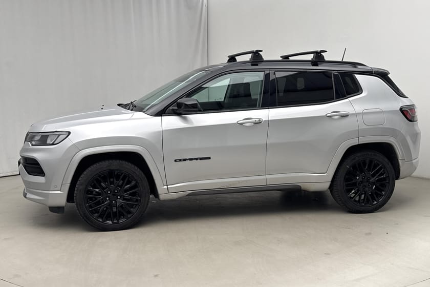Bild 2 av Jeep Compass 4xe S 1.3 PHEV 4WD (240hk) Helläder Backkamera