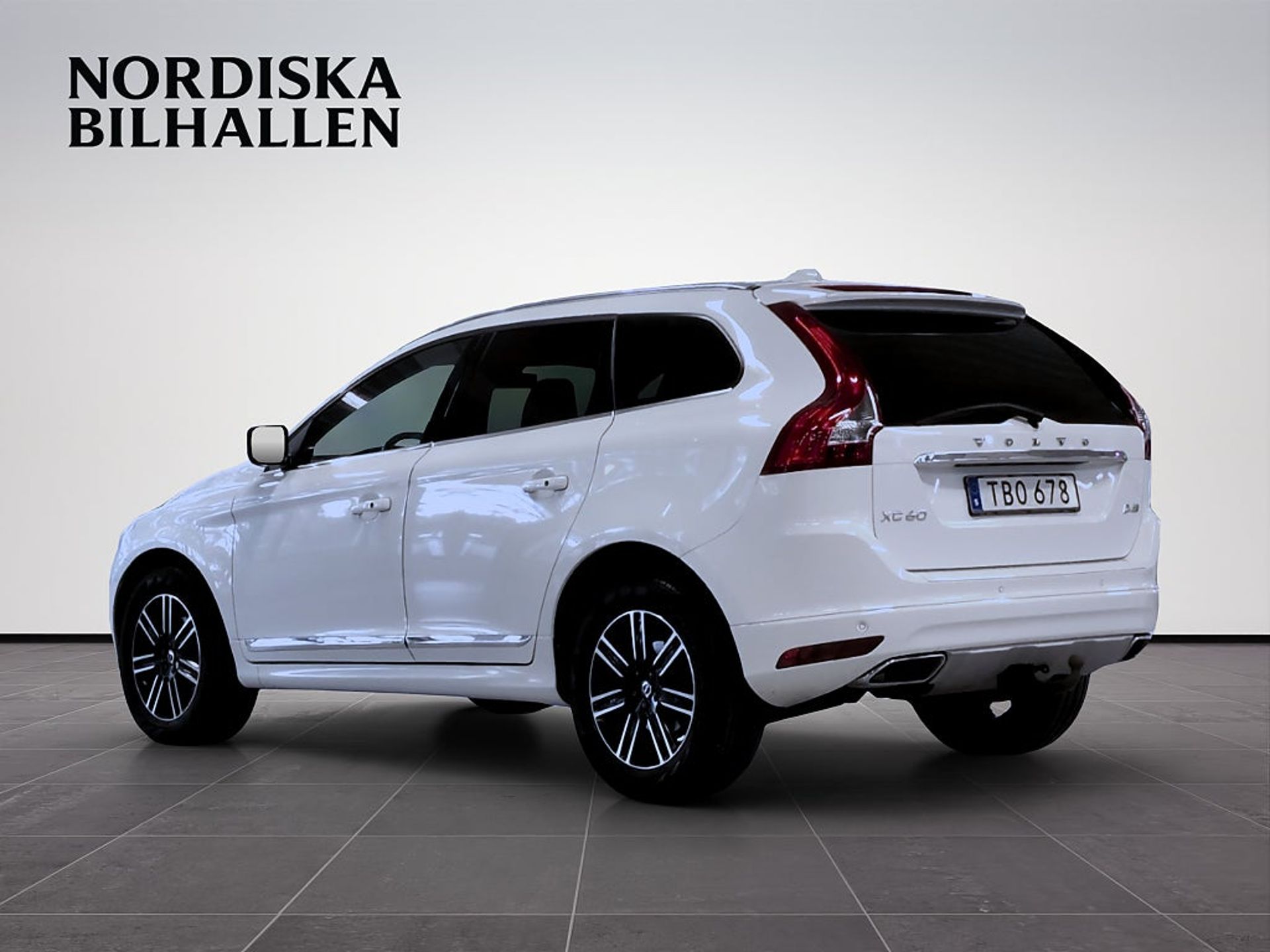 Volvo XC60 2017, kuva 6/10