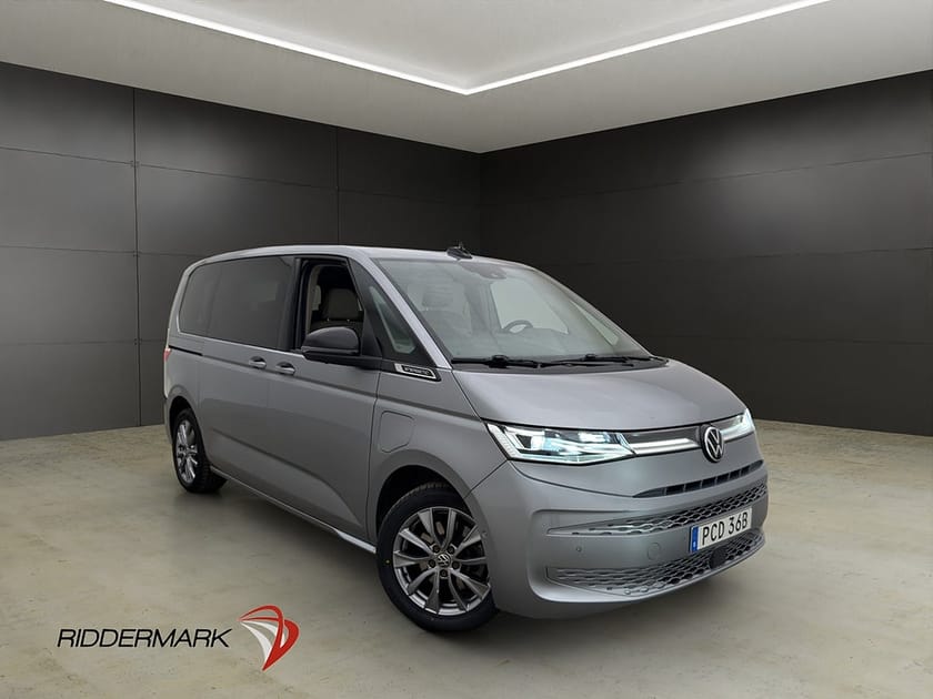 Bild 1 av Volkswagen Multivan eHybrid Cockpit Pano Drag 360° CARPLAY