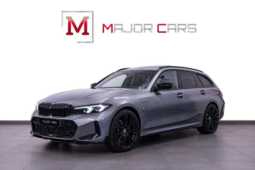Bild 1 av BMW 330e xDrive Touring M Sport Pano H/K Skyscraper Ambient Drag 292hk