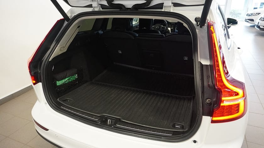 Bild 5 av Volvo V60 Recharge T6 AWD/Inscription Expression/Backkamera/Drag
