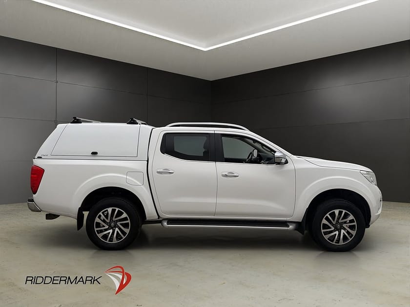 Bild 2 av Nissan Navara Dubbelhytt Tekna 2.3 4WD Drag Diff Skinn Taklucka Moms