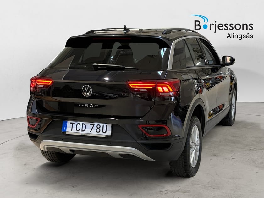 Bild 3 av Volkswagen T-Roc TSI 110hk Drag/Backkamera/Tonade rutor