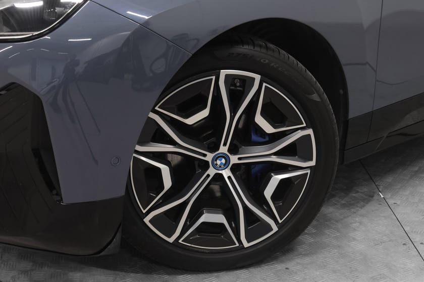 Bilde 2 av BMW iX xDrive40 Fully Charged