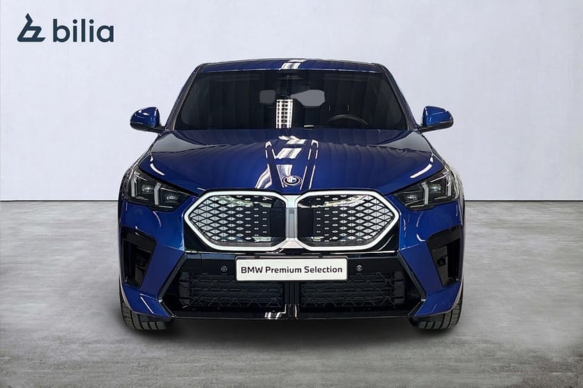 Bild 5 av BMW iX2 xDrive30 xDrive 30 M-Sport | Aktiv farthållare | Drag | Backkame