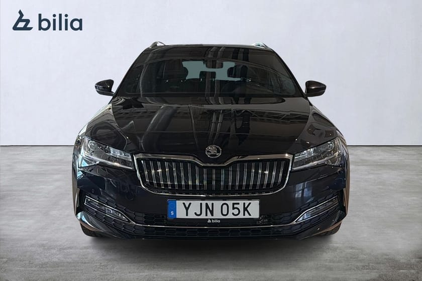 Bild 5 av Škoda Superb iV Kombi L&K 1,4 TSI 218 HK /PANO/DRAG/VÄRMARE