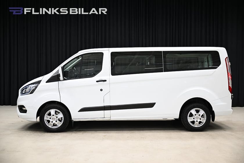 Bild 1 av Ford Transit Custom 320 Kombi 130HK L2|Automat|9-Sits|Drag|Värmare|Lågmil|Moms