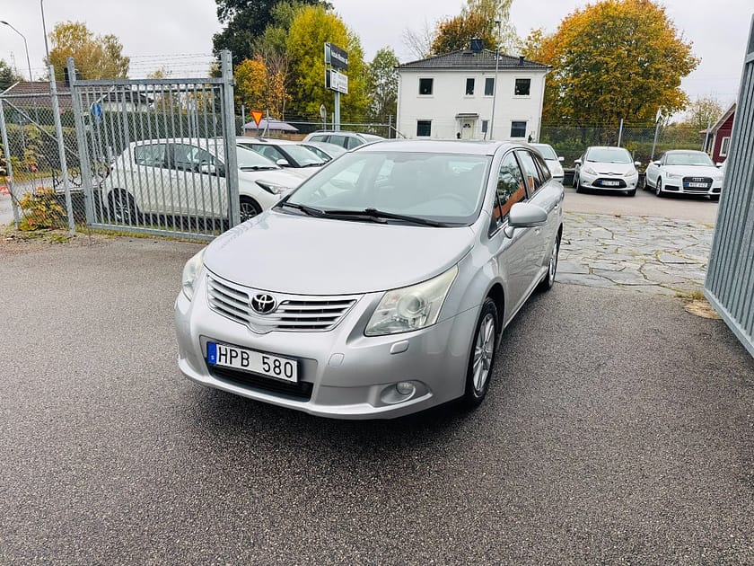 Bild 2 av Toyota Avensis Kombi