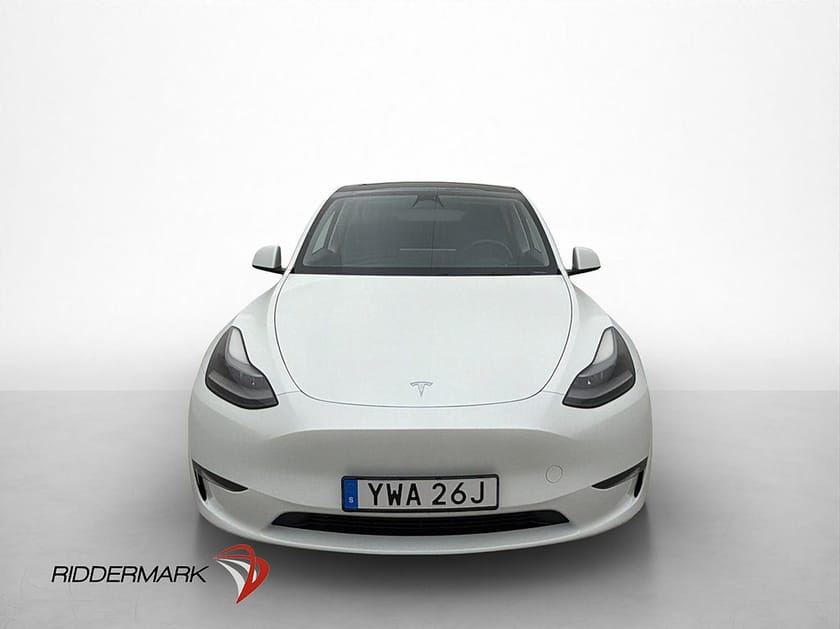 Bild 3 av Tesla Model Y Long Range AWD 514hk Autopilot Pano Drag
