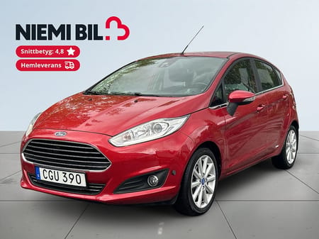 Ford Fiesta Titanium 2016/Sommardäck/Vinterdäck/Motorv