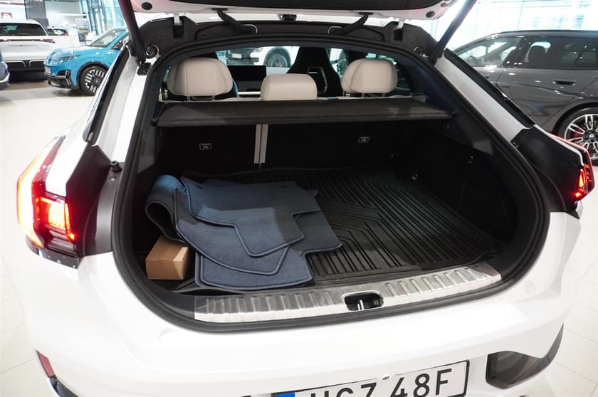 Bild 5 av Zeekr 001 Privilege 100kWh AWD Pano Navi HUD