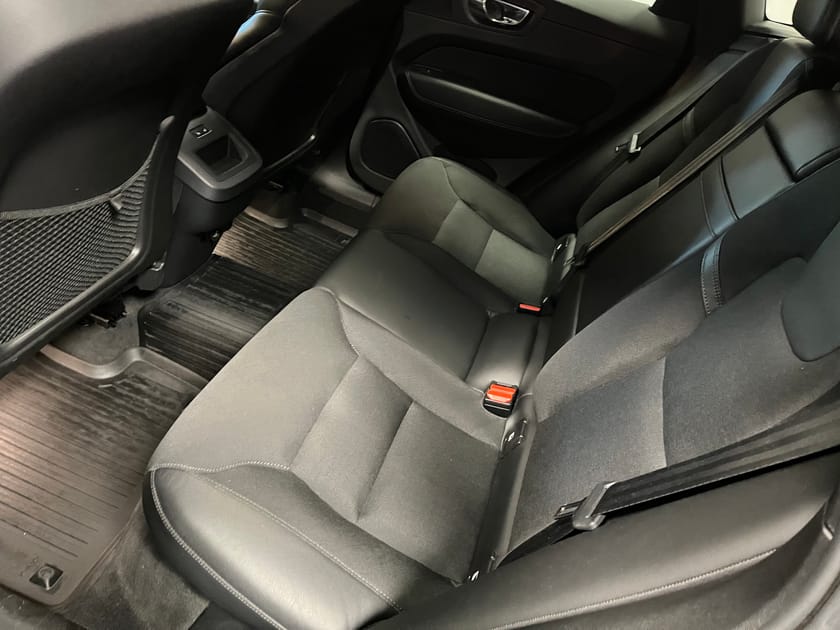 Bild 5 av Volvo XC60 D4 AWD Momentum Advanced SE