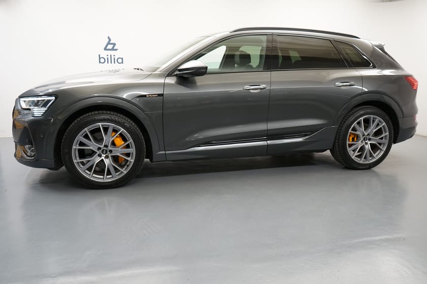 Bild 2 av Audi e-tron 55 quattro S line – Taklucka | Navigation