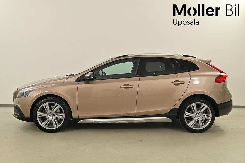 Bild 5 av Volvo V40 Cross Country D4 177hk Summum, Pano, B-Kam, Värmare
