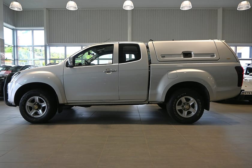 Bild 2 av Isuzu D-Max Space Cab 4-dörrars 1.9 4WD 163hk Backkamera Drag