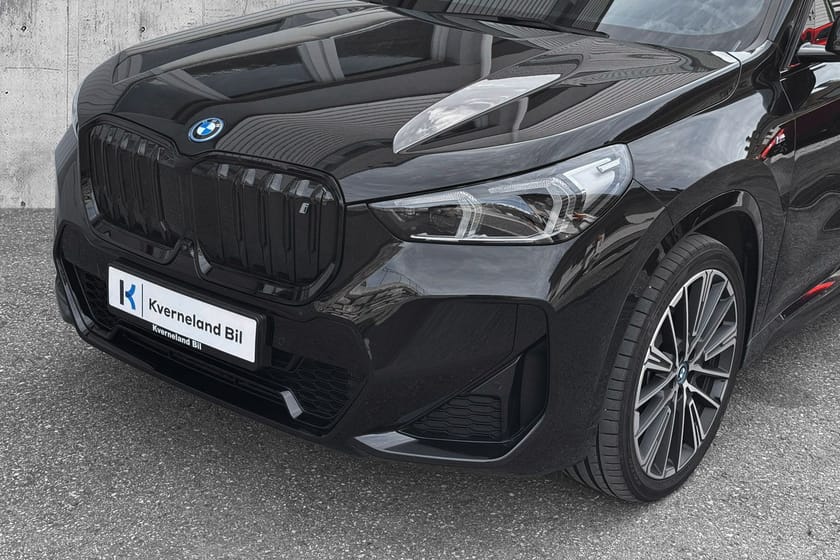 Bilde 5 av BMW iX1 xDrive30 M-Sport, Panorama, Hengerfeste