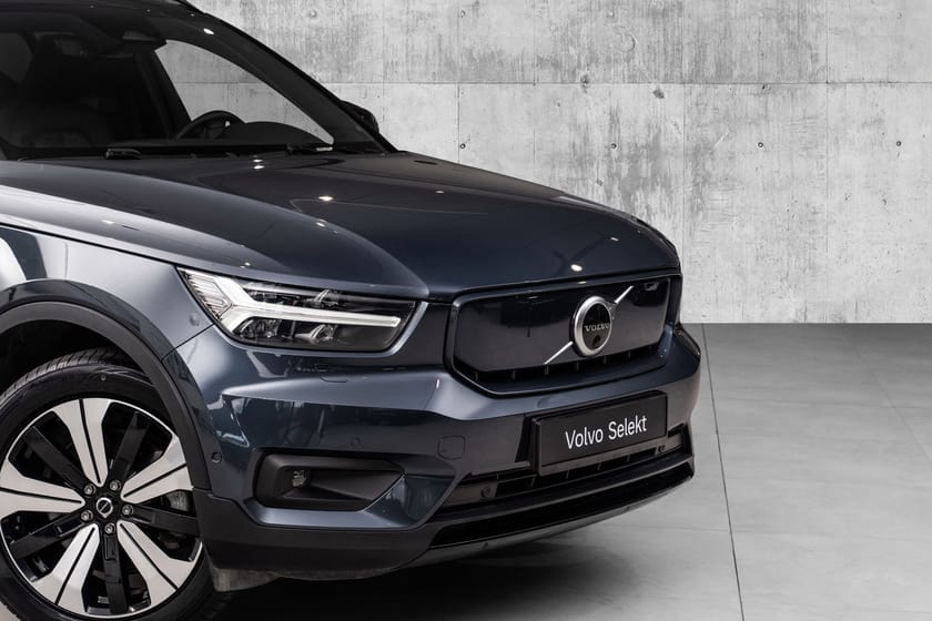 Bilde 2 av Volvo XC40 P8 AWD Recharge Pro Twin AWD/360kamera/Harman Kardon/Soltak