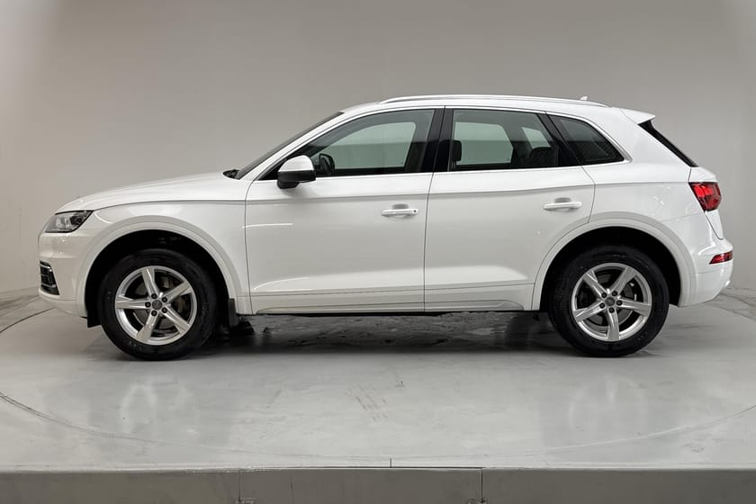 Bild 2 av Audi Q5 40 TDI quattro (190hk) Proline Komfortpaket