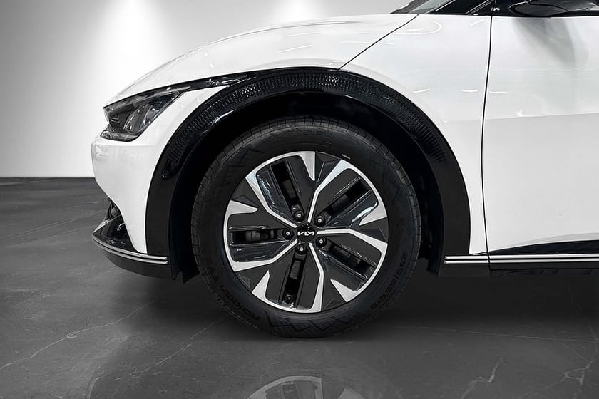 Bild 2 av Kia EV6 77.4 kWh AWD 325hk Moms Nybilsgaranti Drag 360°kam Värm
