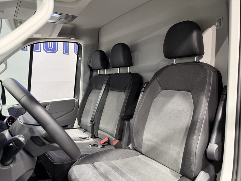 Bild 5 av Volkswagen Crafter Compact edition 3640 TDI 140 automat
