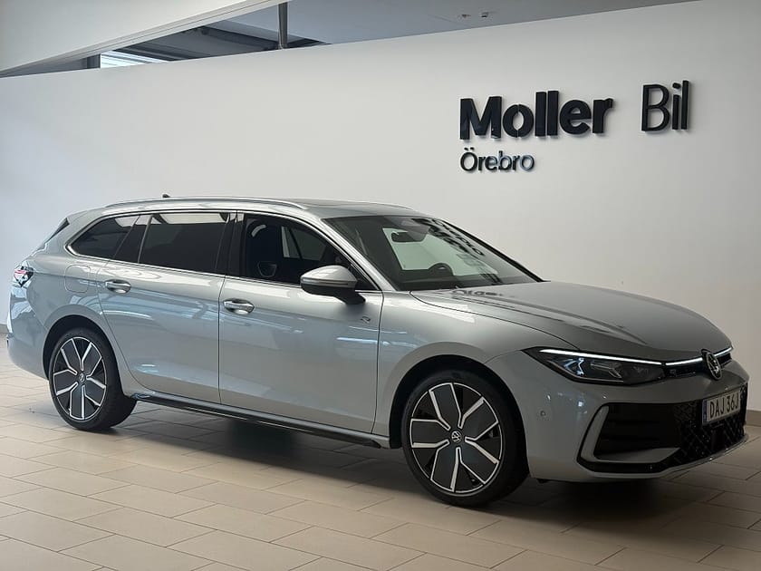 Bild 1 av Volkswagen Passat Variant eHybrid 1.5TSI R-Line Drag Backkamera Värmare