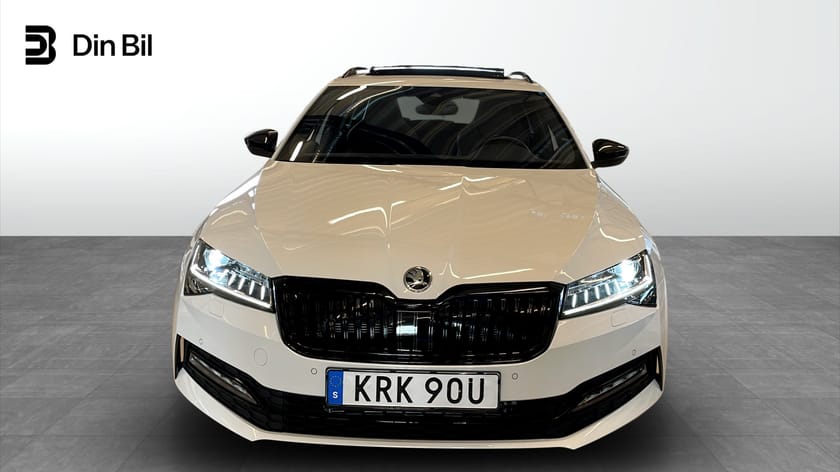 Bild 4 av Škoda Superb Kombi 2.0 TDI Sportline 4x4 Pano Drag Värm 200 hk