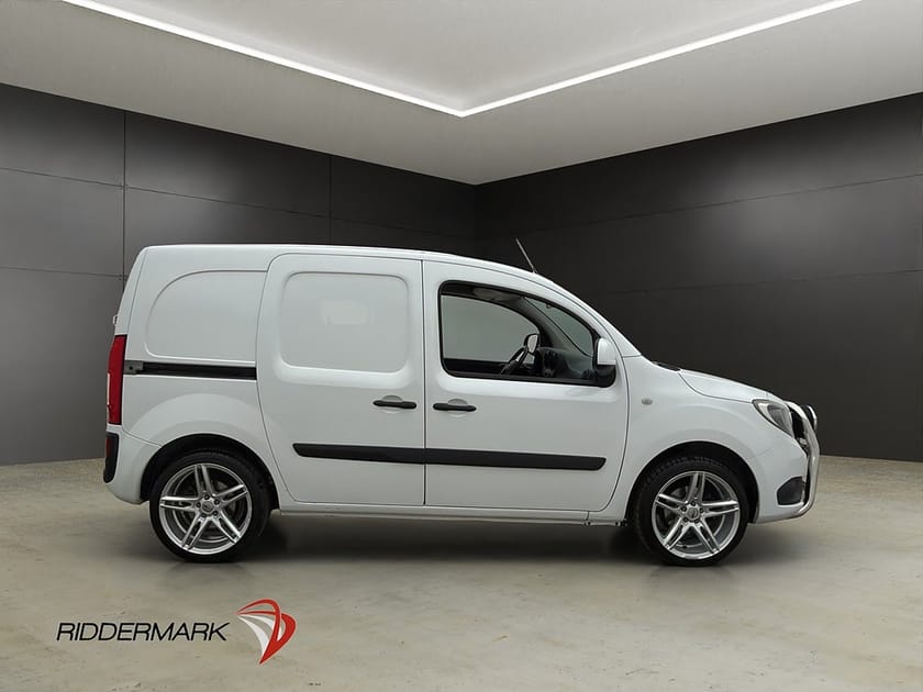 Bild 2 av Mercedes-Benz Citan 109 CDI 109CDI M/K-Värmare Dragkrok Farthållare
