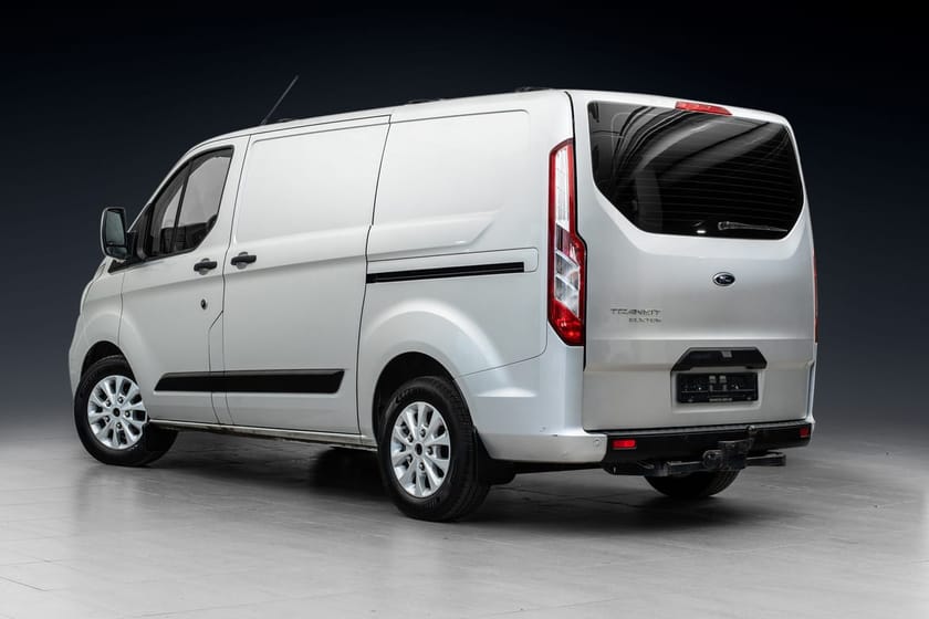 Bilde 4 av Ford Transit Custom 300 AUTOMAT//WEBASTO//HENGERFESTE//KAMERA