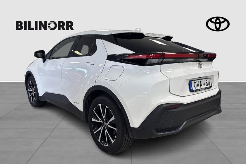 Bild 3 av Toyota C-HR Hybrid AWD-i 2,0 STYLE TEKNIKPAKET - VHJUL, VÄRMARE, LEDRAMP