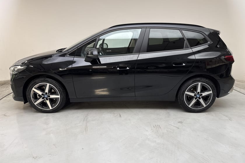 Bild 2 av BMW 225e xDrive Active Tourer 225xe 16,3kWh, U06 (245hk)