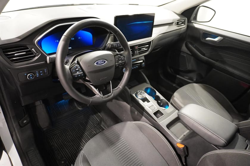 Bild 2 av Ford Kuga Hybrid AWD Active 2.5 Elhybrid 184hk Drag Navi Kamera
