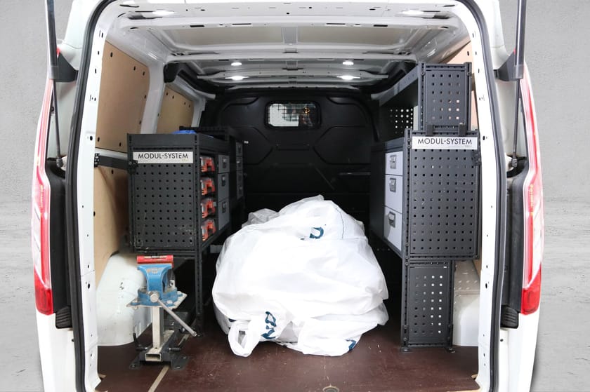 Bilde 5 av Ford Transit Custom 340 L1 2,0 TDCi 130hk /Innredning/Kamera/Krok/Apple/++