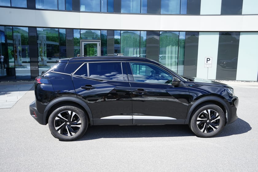 Bilde 4 av Peugeot e-2008 Allure / fint utstyrt