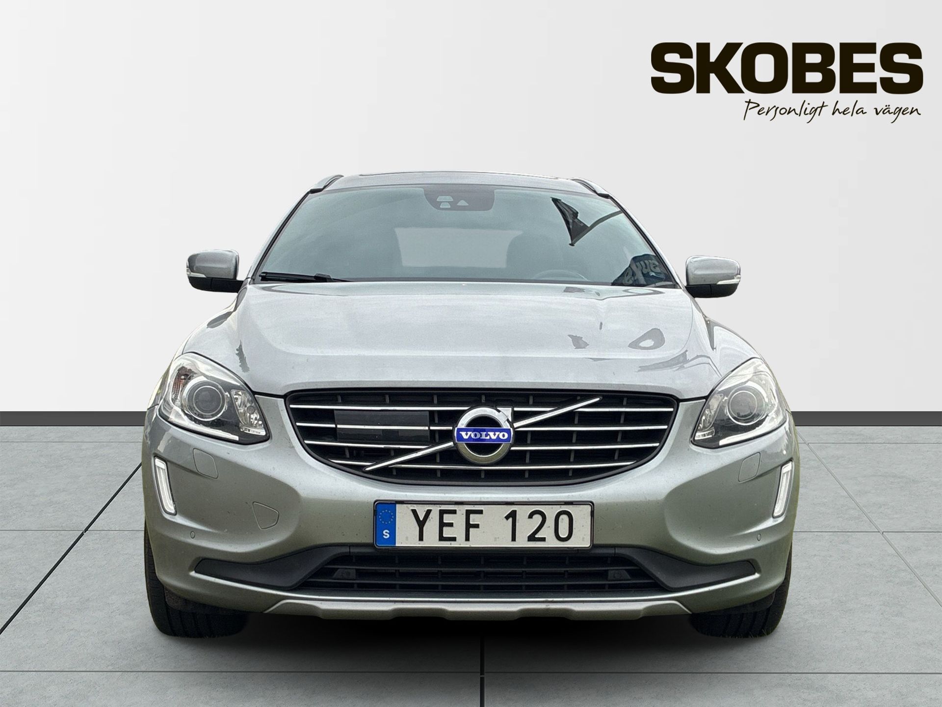 Volvo XC60 D5 AWD Classic Summum 2017, bild 2/3
