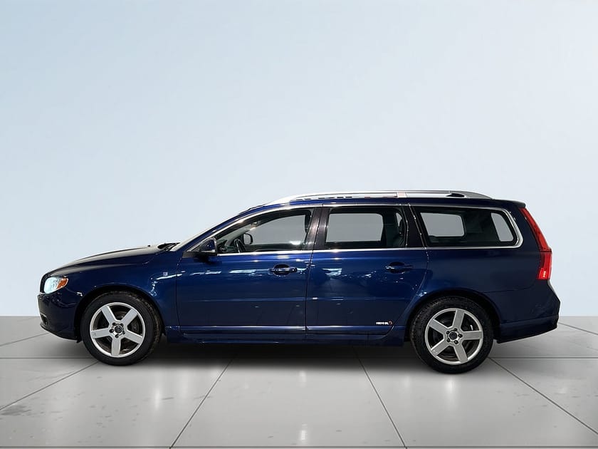 Bild 4 av Volvo V70 D3 Ocean Race Drag Skinn Dvärm Psens S/V-hjul