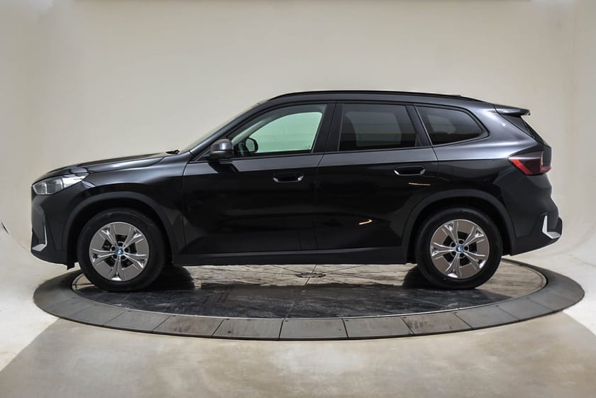 Bilde 2 av BMW iX1 xDrive30 Charged Plus (K)