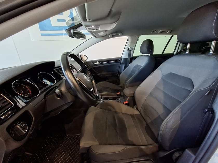 Bild 5 av Volkswagen Golf Sportscombi 1.4 TSI 150HK Drag Värmare Backkamera