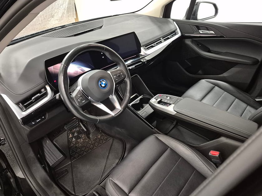 Bild 2 av BMW 225e xDrive Active Tourer 225 E 245HK 4x4 Läder