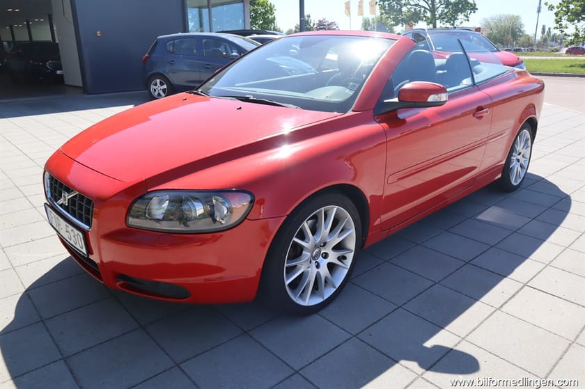 Bild 2 av Volvo C70 CC D5 2.4 FWD 180hk Svensksåld AC