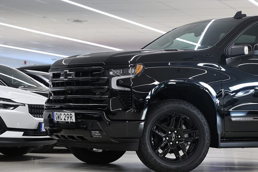 Bild 4 av Chevrolet Silverado 1500 Crew Cab High Country Midnight EDT HUD BOSE