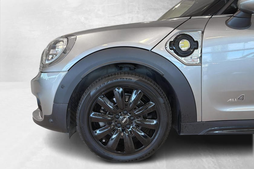 Bilde 4 av MINI Countryman Cooper SE ALL4 Harman Panorama Comfort access Navigasjon Cruise