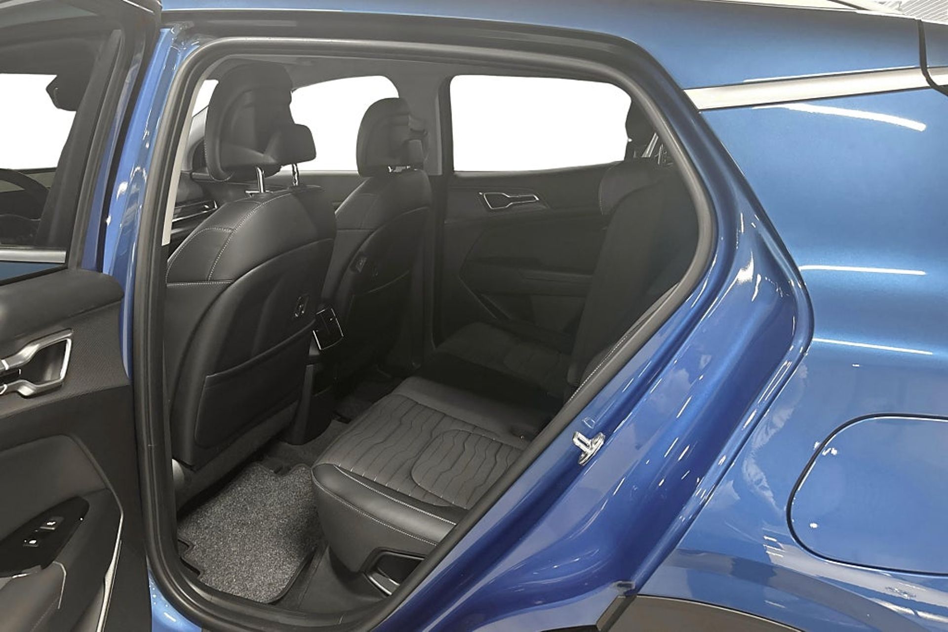Kia Sportage PHEV Advance AWD 265HK 2023, bild 7/8