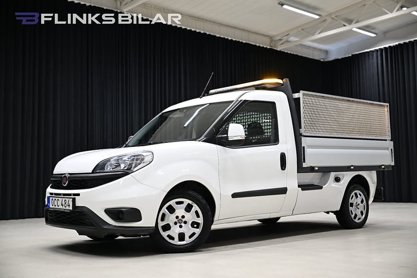 Bild 1 av Fiat Doblò WORK UP 1.3 90HK Flak|Drag|3-Sits|Kamkedja|M/K-Värmare