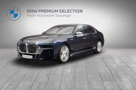 BMW M760e xDrive