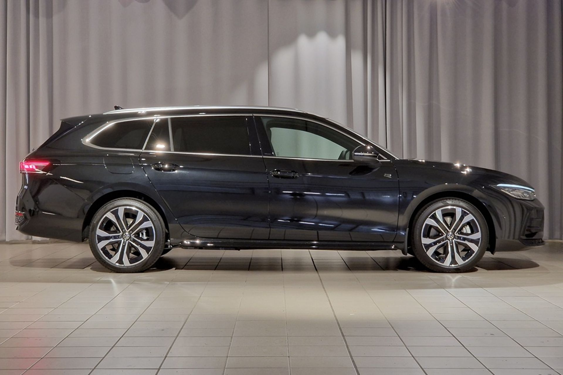 Volkswagen Passat 2027, bild 3/10
