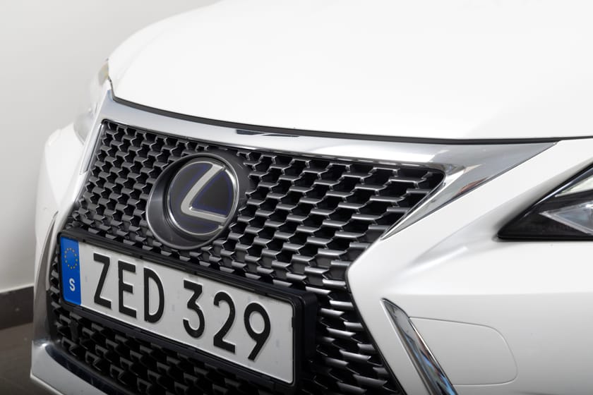 Bild 3 av Lexus CT 200h - Mark Levinson / B-kamera / P-sensorer