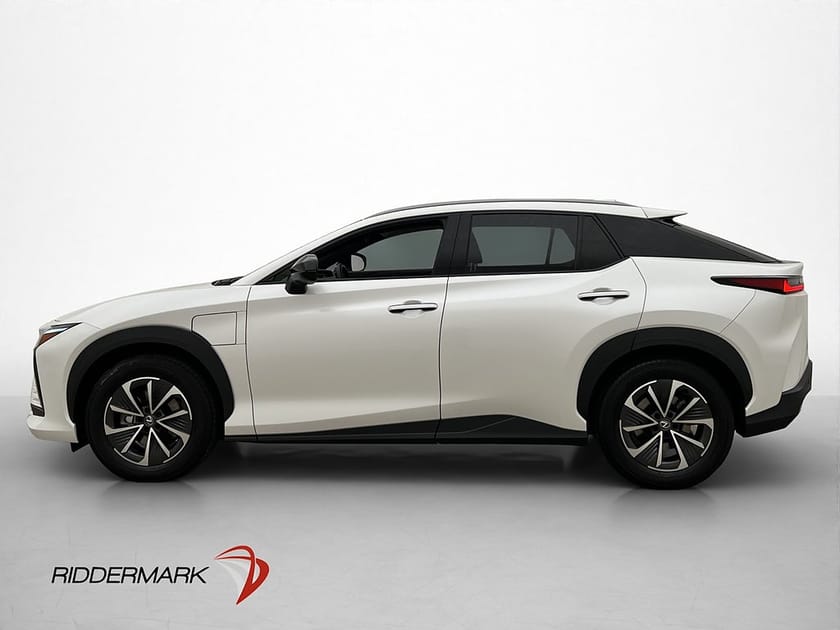 Bild 5 av Lexus RZ 300e 204hk Kamera Navigation Rattvärme Dragkrok
