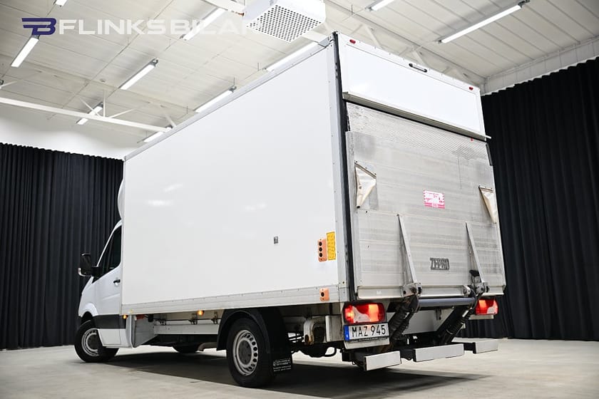 Bild 4 av Mercedes-Benz Sprinter 316 BlueTEC Chassi Cab Automat|Volymskåp|BG-Lyft|Kylbil|Nattkyla|Leasbar