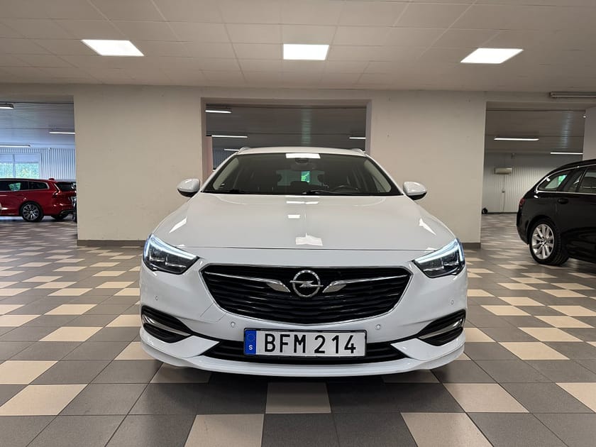 Bild 3 av Opel Insignia Sports Tourer 1.6 CDTI OPC Kamera Dieselv. Drag Navi
